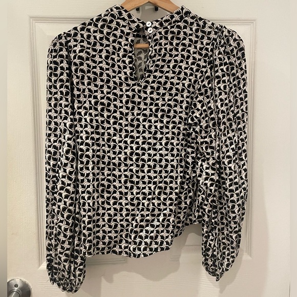 & Other Stories Chic Black and White Patterned Women's Top - Picture 2 of 4